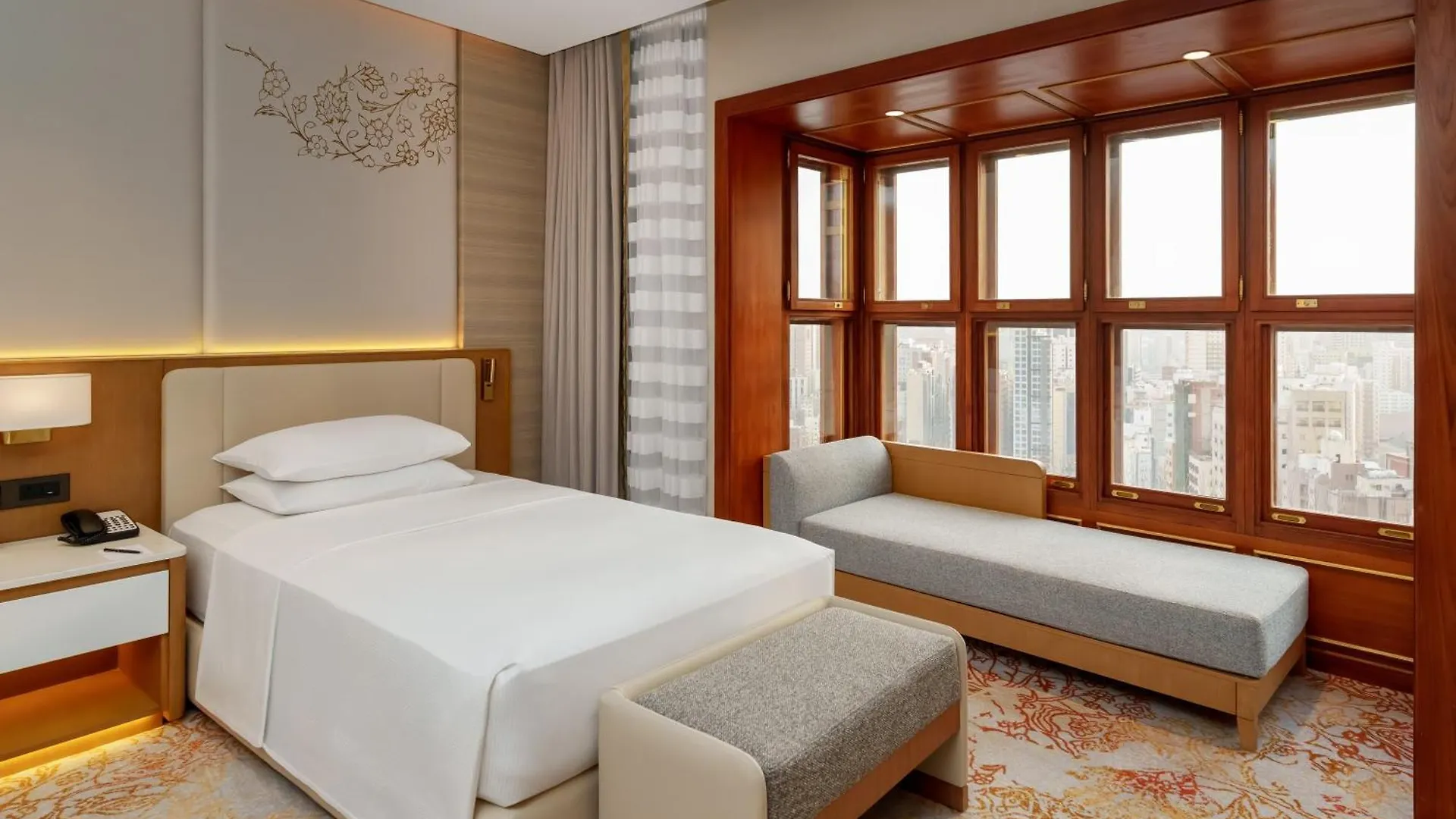 Makkah Hotel Mecca Saudi Arabia